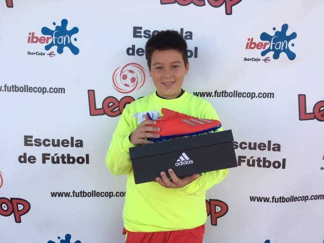 alumno_lecop_samuel_ganador_sorteo_adidas