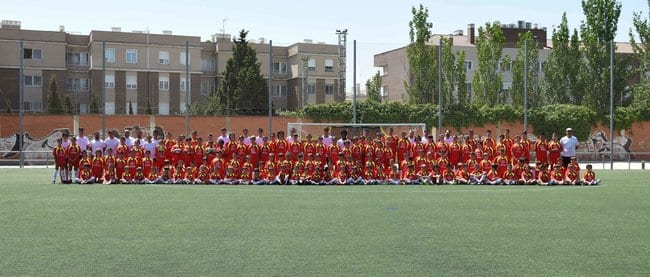 foto_grupal_semana_2_campus_futbol_lecop_zaragoza