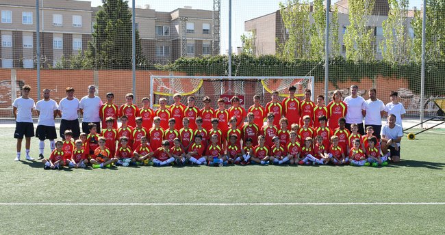 foto_grupo_campus_futbol_zaragoza_verano_2019