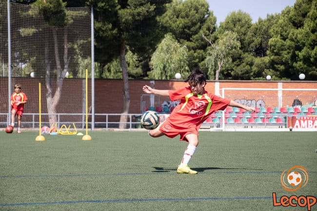 galeria_de_fotos_mas_video_campus_futbol_verano_2020_en_zaragoza_semana_2