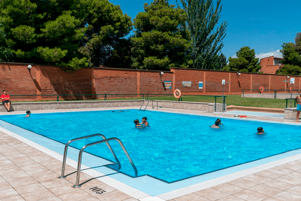 piscina_futbol_lecop_mediana_1