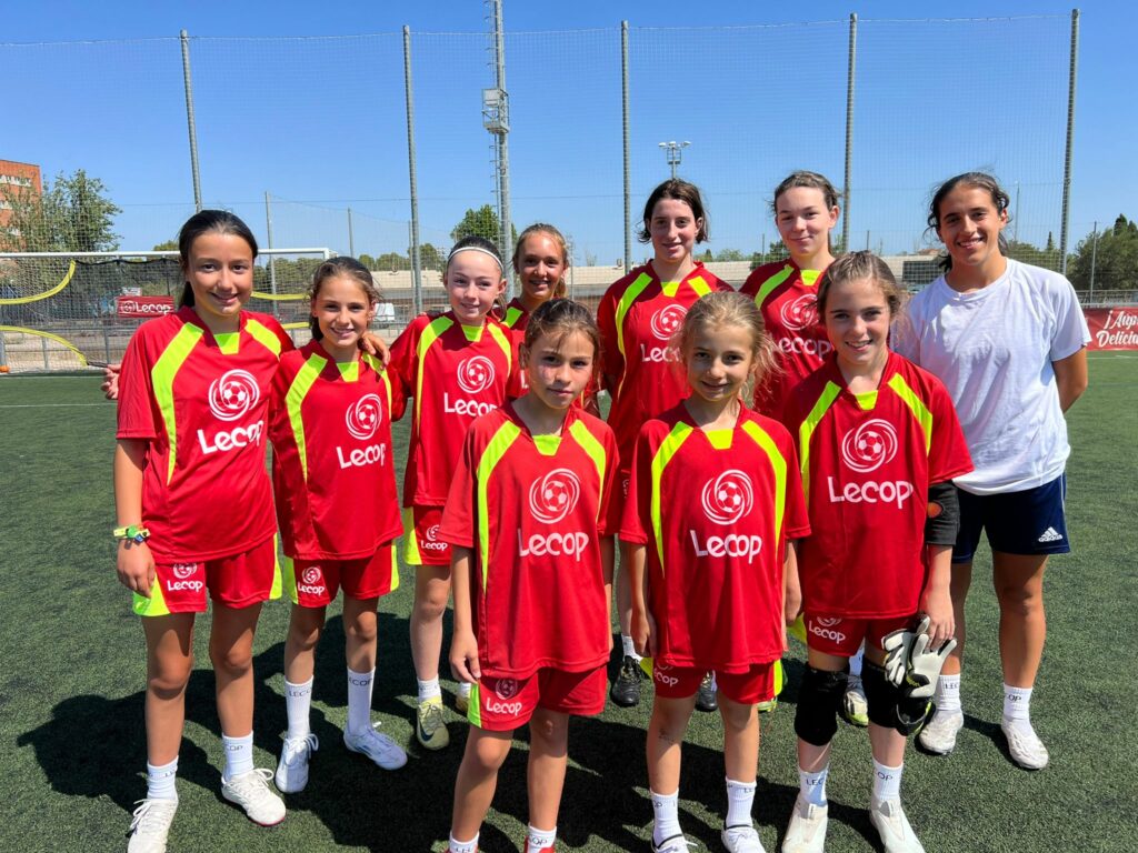 Foto de nuestras chicas de la Semana 4 de nuestro Campus Lecop Verano 2025