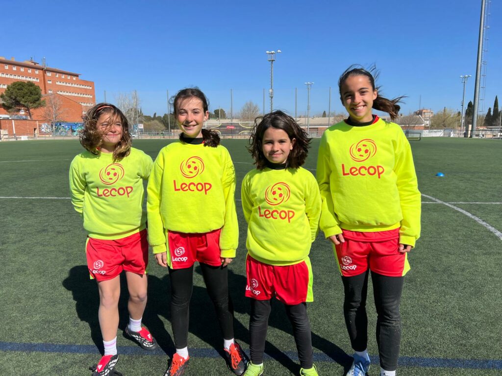 Foto de nuestras chicas de nuestro Campus Lecop Semana Santa 2026