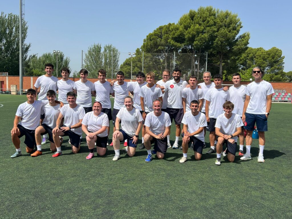 Monitores Campus de Fútbol Lecop Semana 1 en Zaragoza