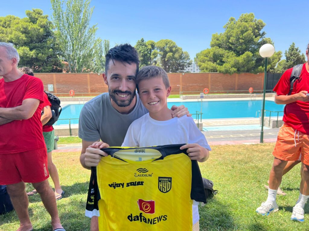 Alejandro ganador de la camiseta de Mikel
