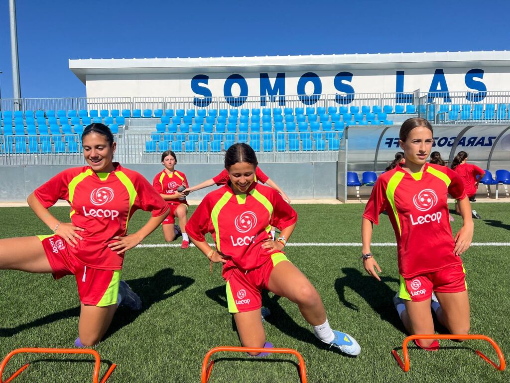 Presencia femenina en nuestro Campus de Fútbol este Verano 2026 S2
